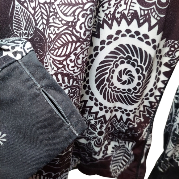 Athleta Paisley Quarter Zip Workout Top - Picture 3 of 5